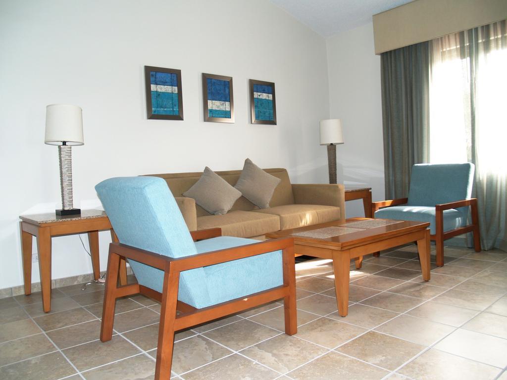 Park Royal Homestay Club Cala Puerto Rico อูมาเกา ห้อง รูปภาพ